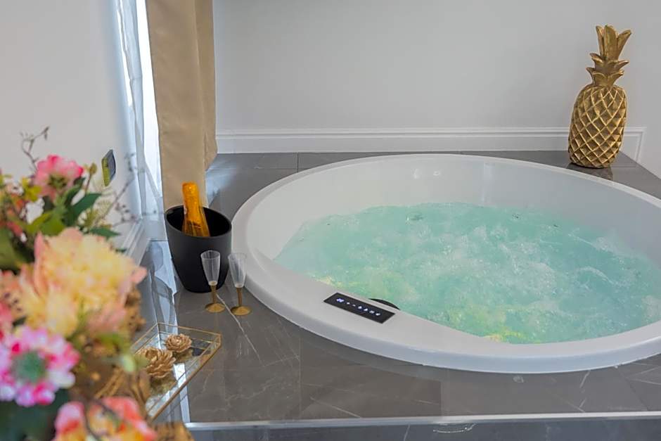 NM Luxury Suites