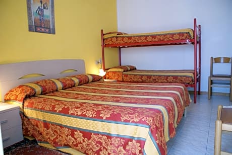 QuadrupleRoom