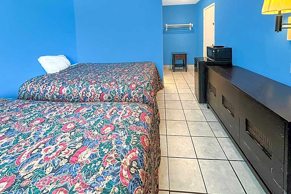 Luxury Inn By OYO Albany
