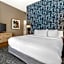 Comfort Inn & Suites Bethlehem Lehigh Valley Airport