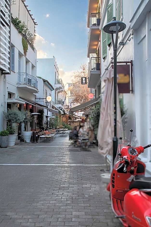 Bonnie Athens by Nin&Bau