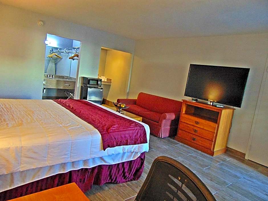 Ramada by Wyndham Kingman