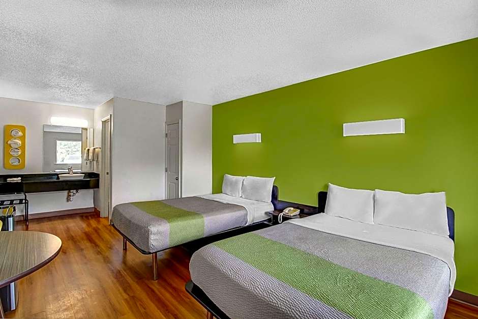 Motel 6-Charles Town, WV