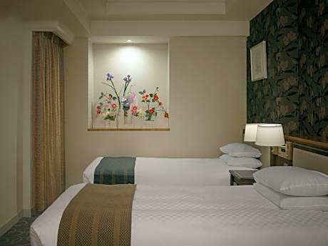 Comfort Twin Room with City View