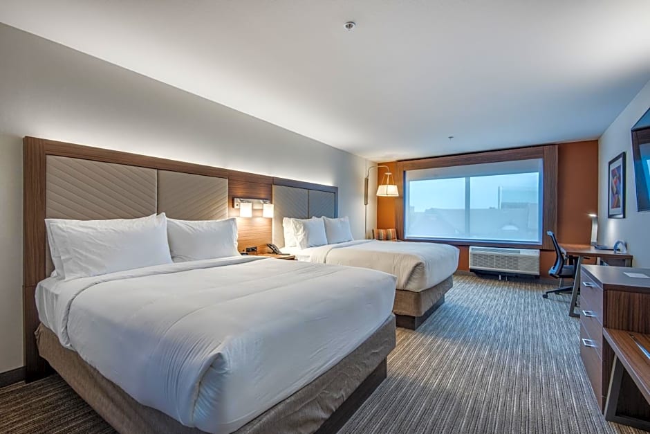 Holiday Inn Express & Suites Dallas North - Addison By IHG