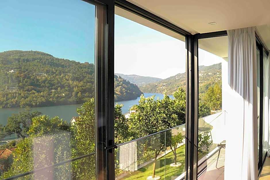 Portovella Lodges & Bungalows