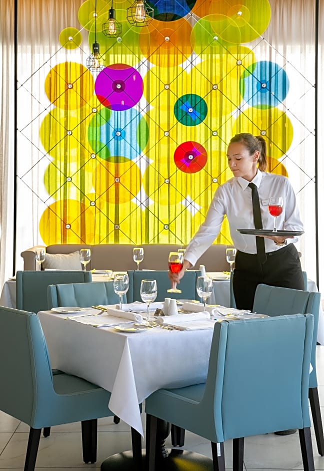 Vangelis Hotel & Suites