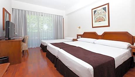 DOUBLE ROOM SINGLE USE