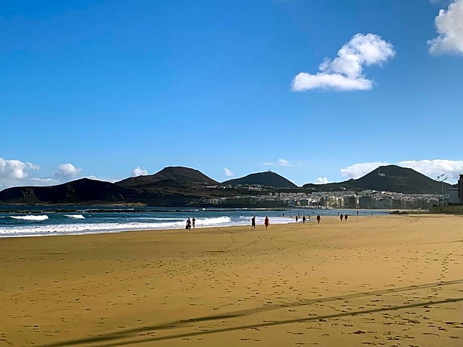 KYO Surf Hostel