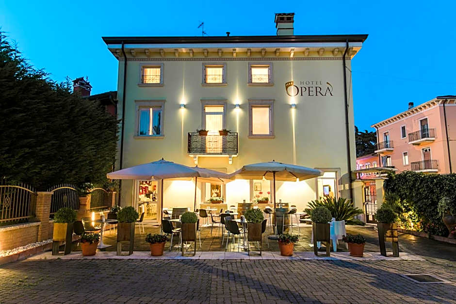Hotel Operà