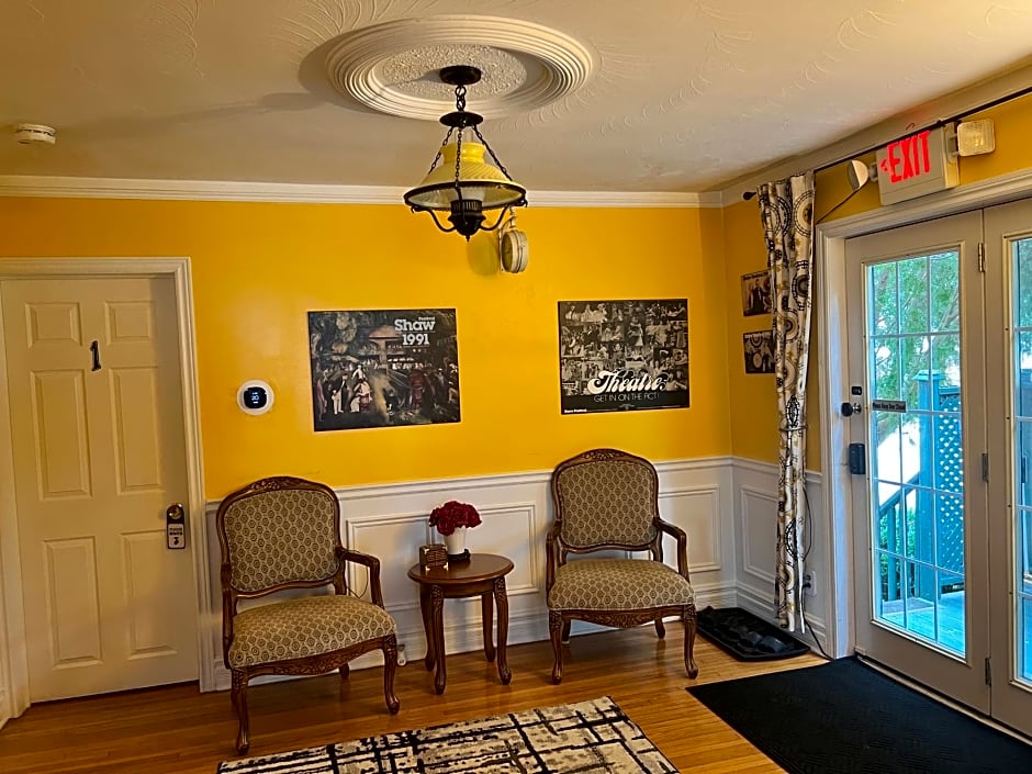 Cozy House B&B