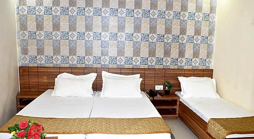 HOTEL ATA INN AND RESTAURANT (20 Mtrs from Dargah), Ajmer