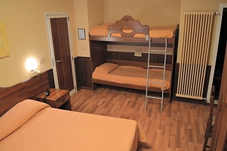 Triple Room - Annex