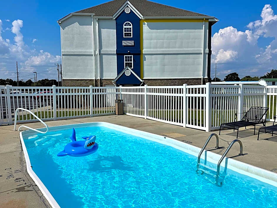 Microtel Inn & Suites By Wyndham Albertville