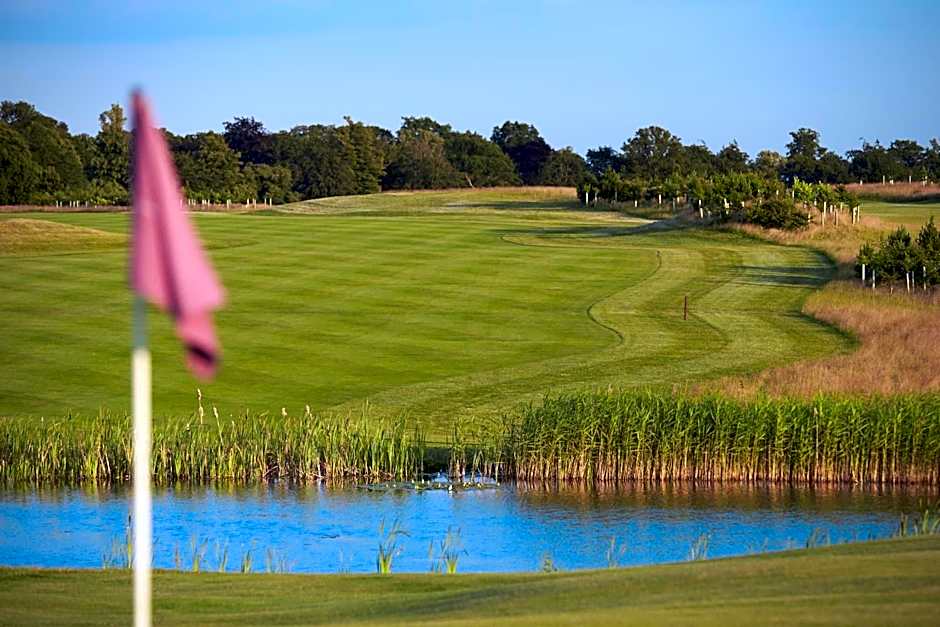 Luton Hoo Hotel, Golf and Spa