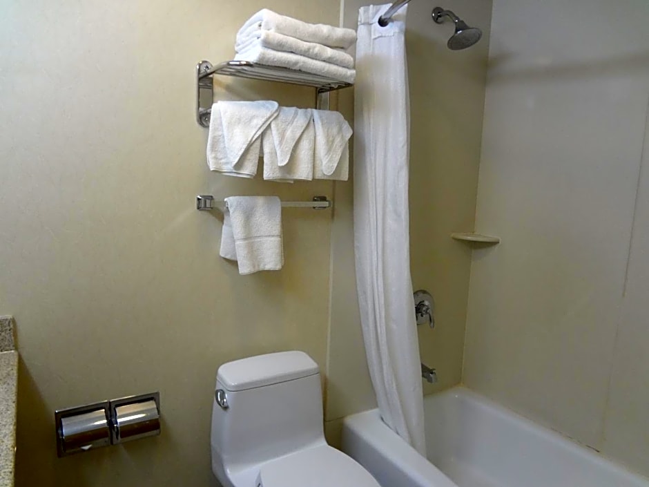 Queens County Inn and Suites