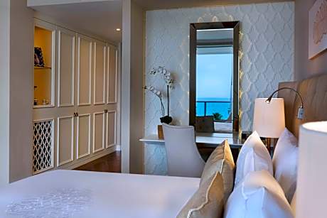 Deluxe Balcony with Sea View