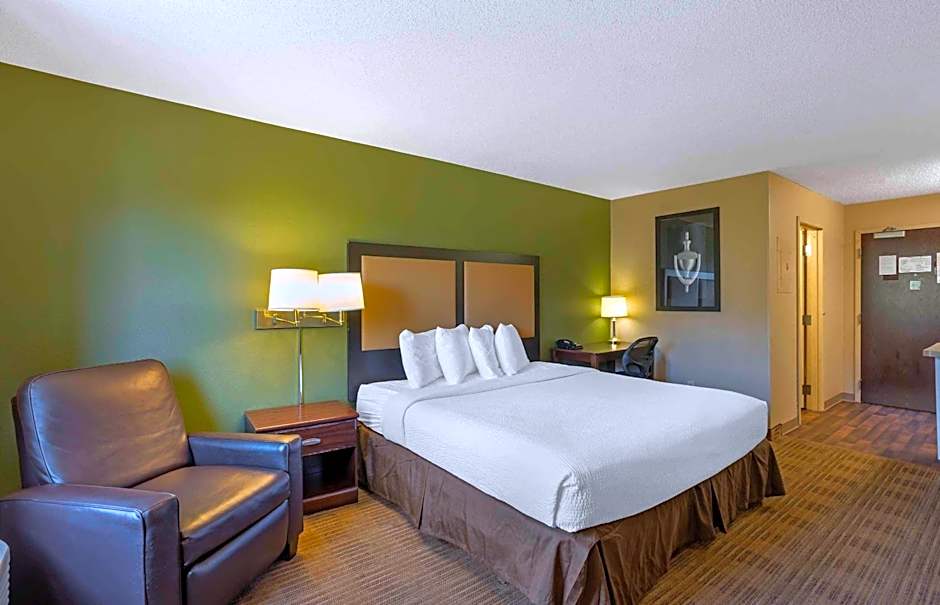 Extended Stay America Select Suites - Springfield - South