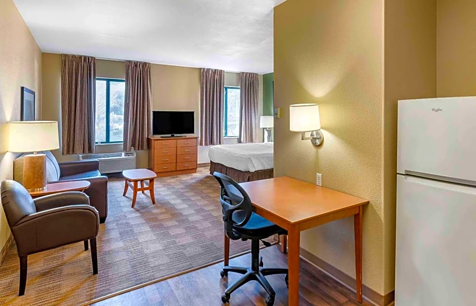 Extended Stay America Suites - San Rafael - Francisco Blvd. East