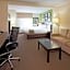 Holiday Inn Express Hotel & Suites Rogers By IHG