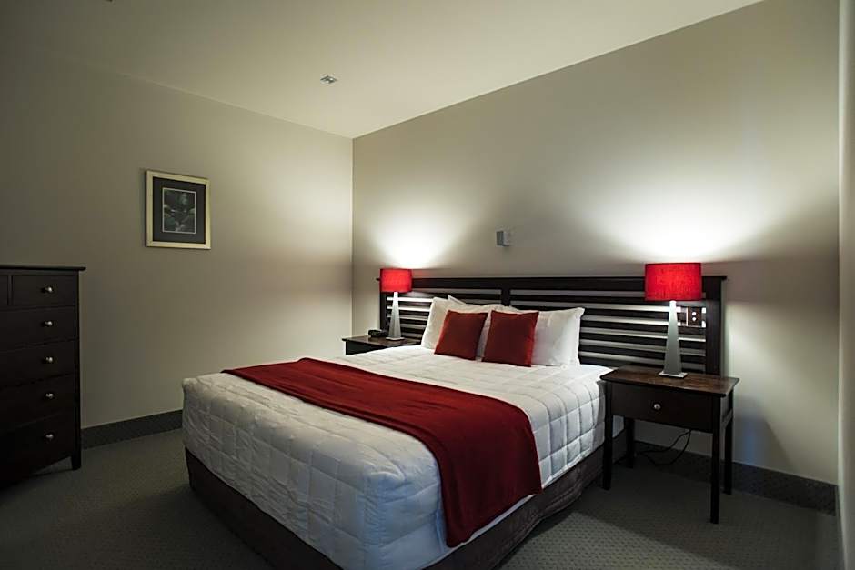 Emerald Hotel