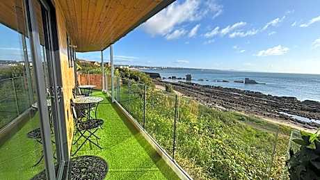 Luxury beach front rooms- PMA