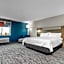 Holiday Inn Express & Suites Cedar Rapids NW - Marion By IHG