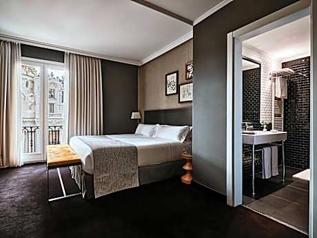 Suite with City View