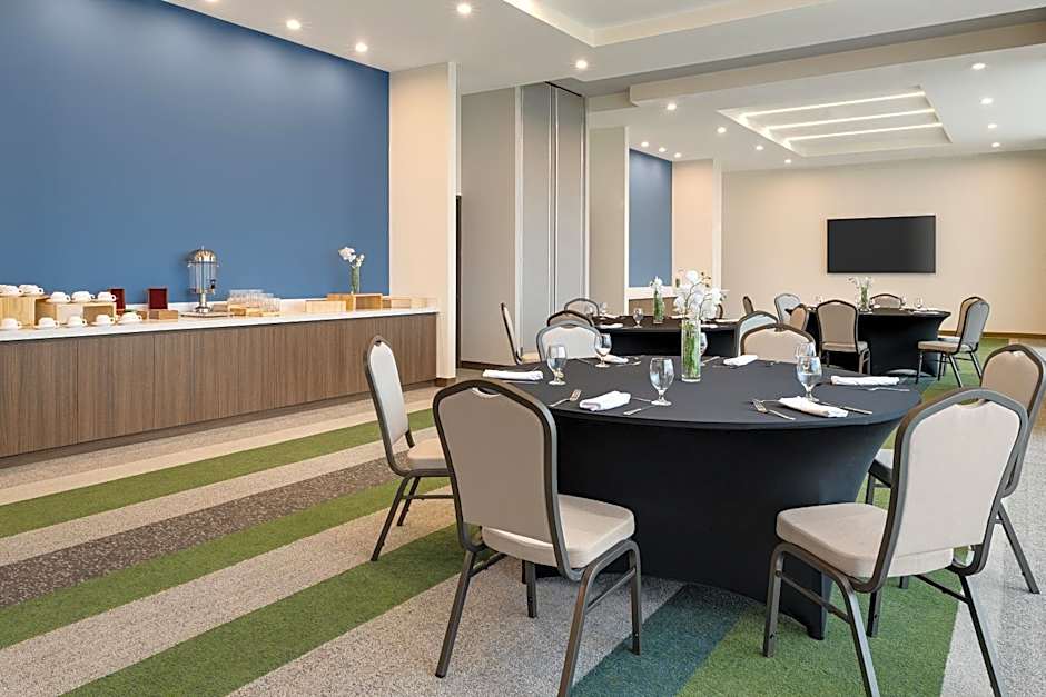 Hilton Garden Inn San Jose Airport City Mall