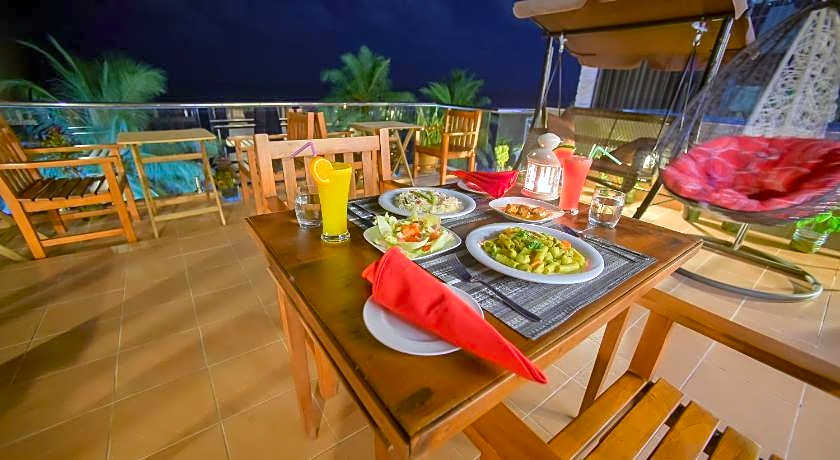 Hathaa Beach Maldives