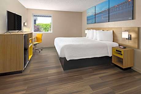 King Room - Mobility Access/Non-Smoking