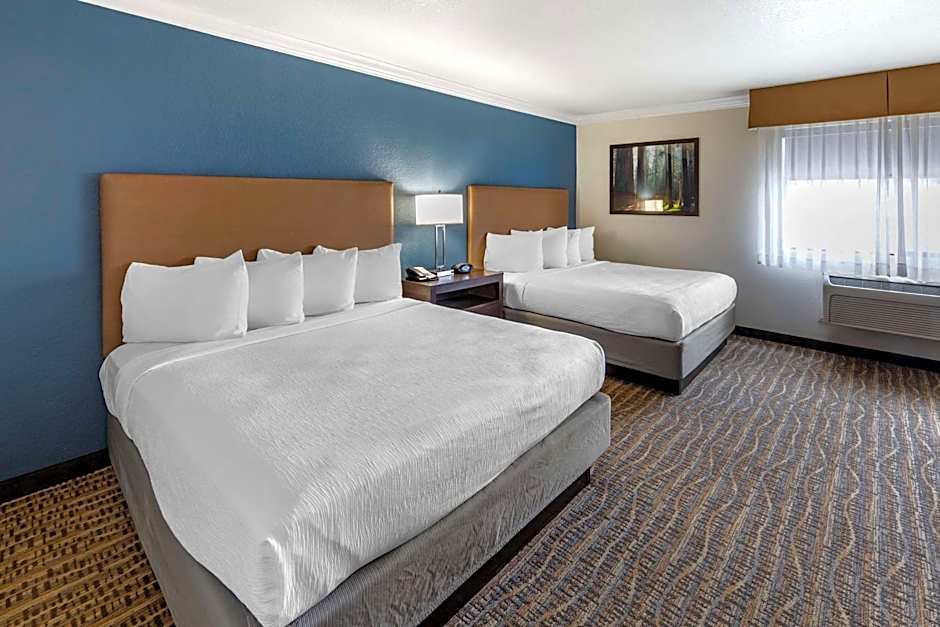 Best Western Town & Country Lodge