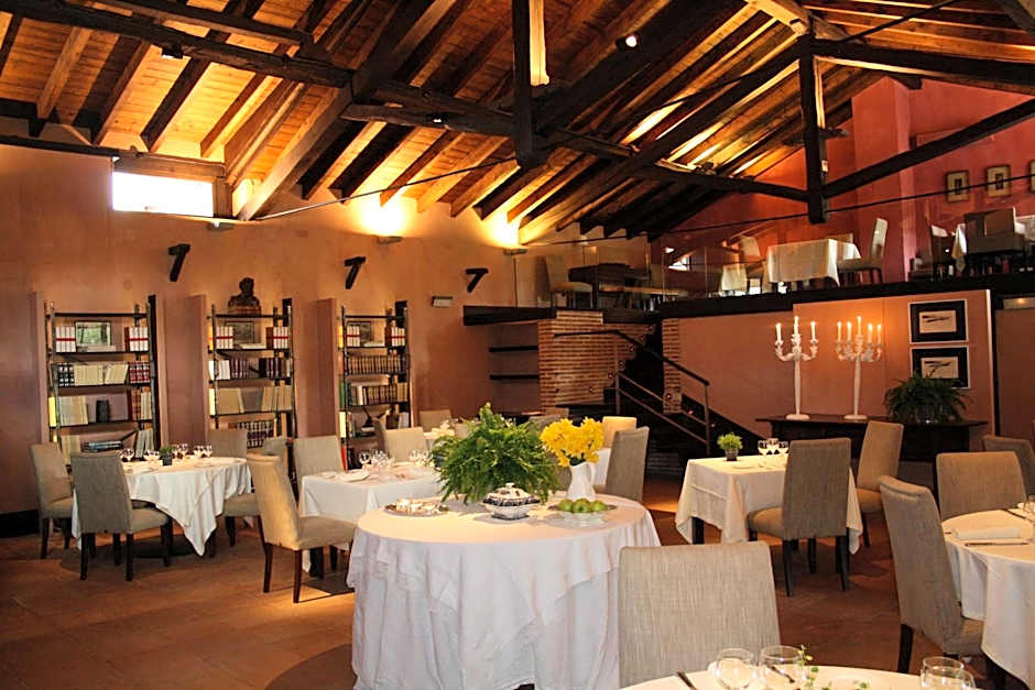 Churrut Hotel