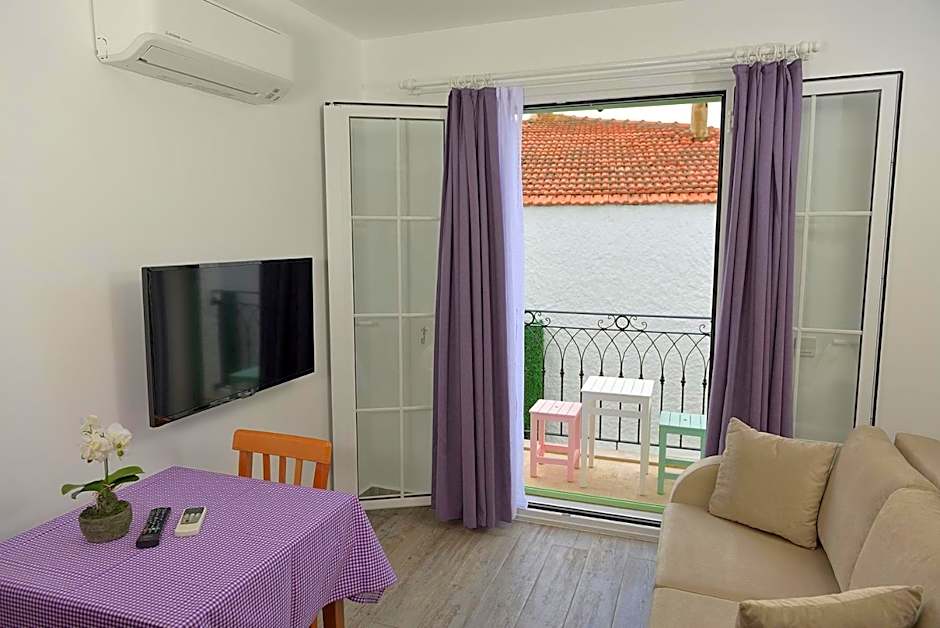 Brothers Cesme Boutique Hotel