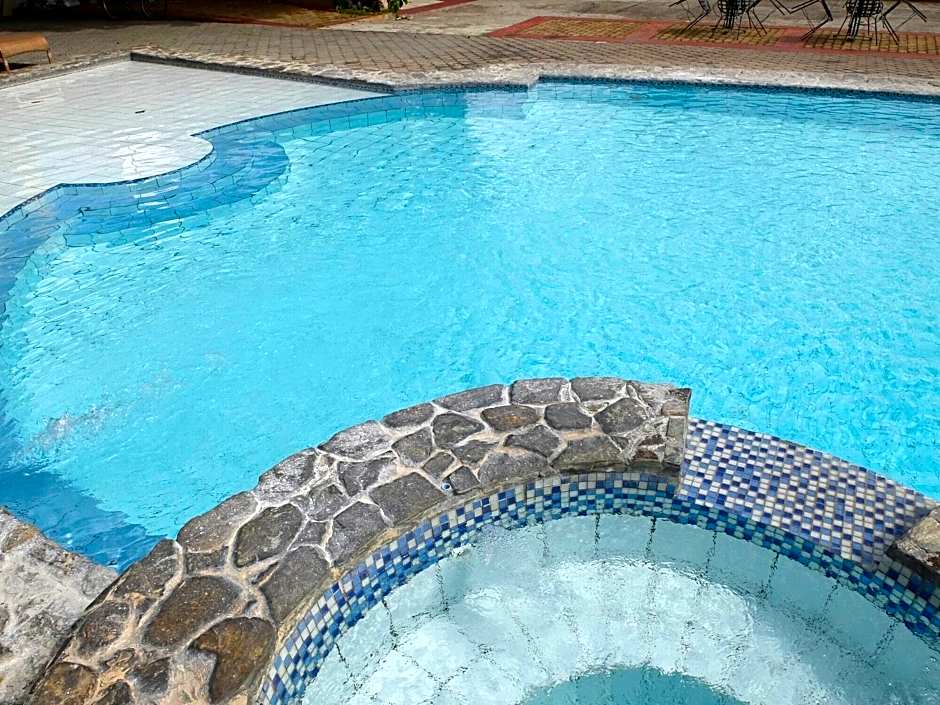 DM Residente Hotel