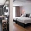 Le 24 Hotel