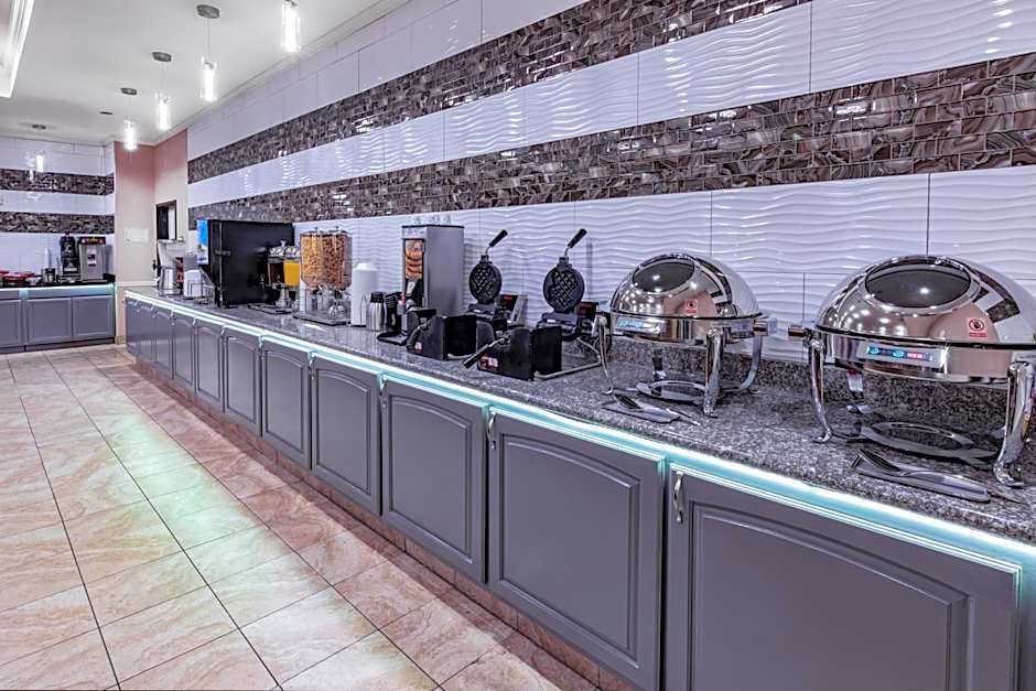 La Quinta Inn & Suites by Wyndham Garland Harbor Point