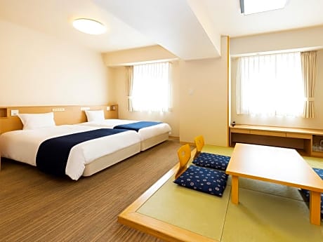 Room with Tatami Area - Non-Smoking