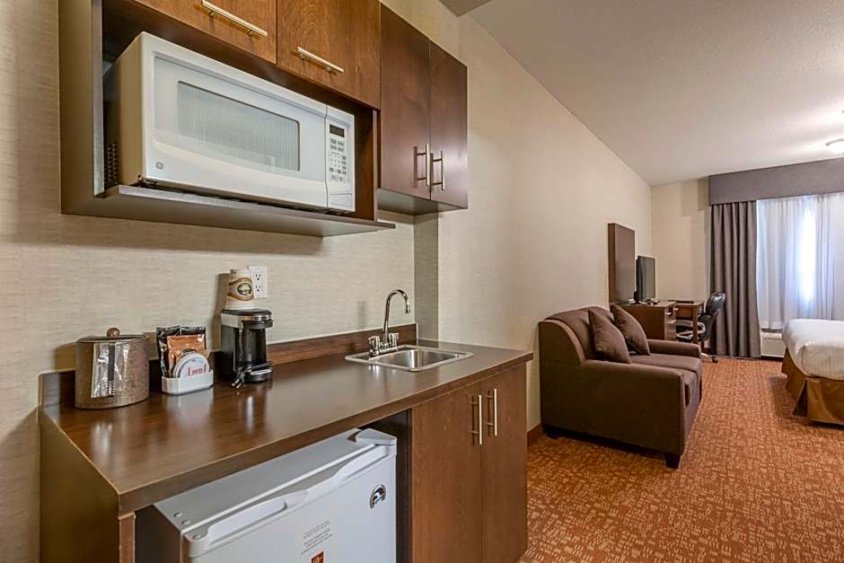 Devonian Hotel and Suites