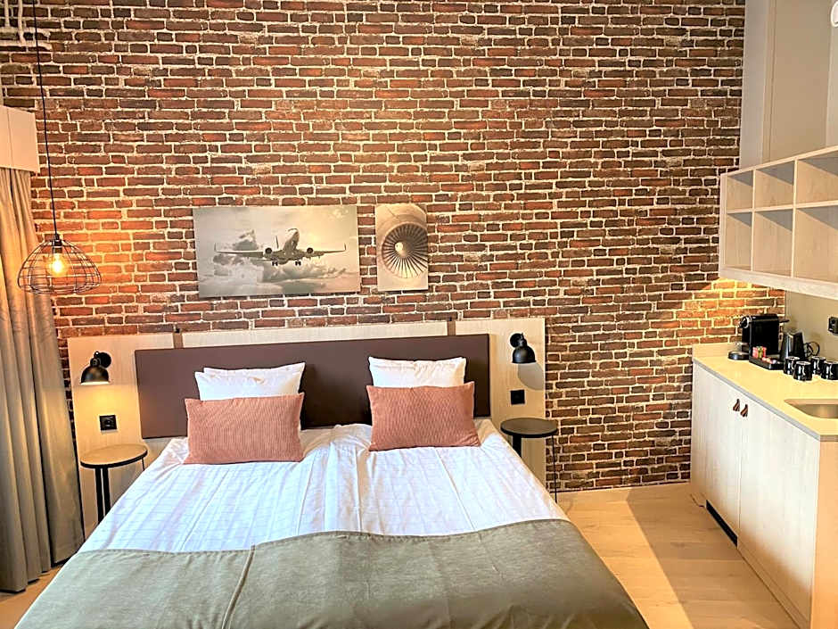 Skyline Airport Hotel