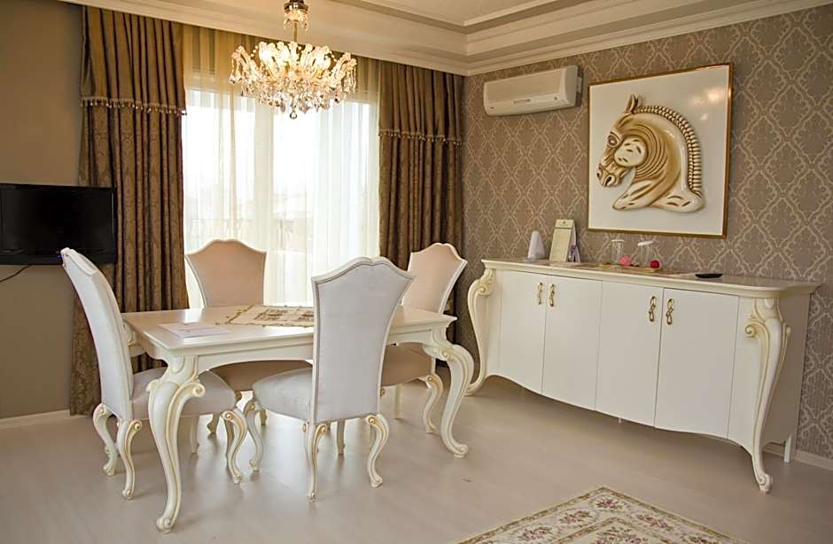 Grand Atakum Hotel