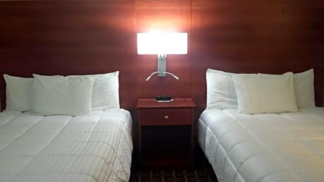 Queen Room with Two Queen Beds - Non-Smoking