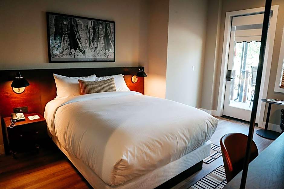 Gateway Hotel, Trademark Collection by Wyndham