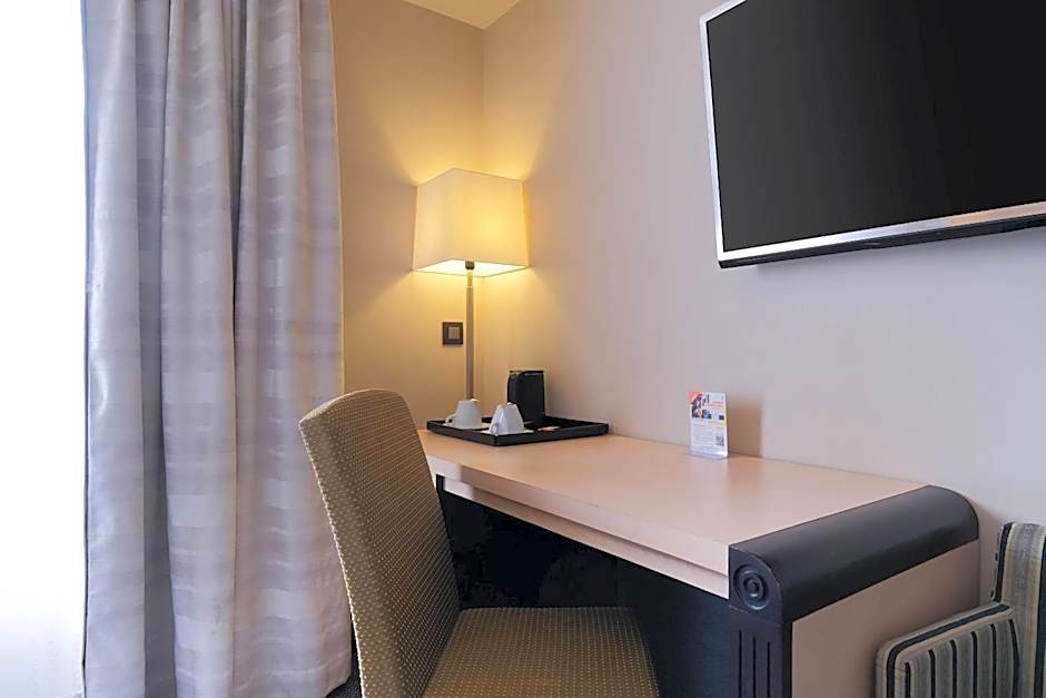 Zenitude Hotel la Valadiere, an Ascend Collection Hotel