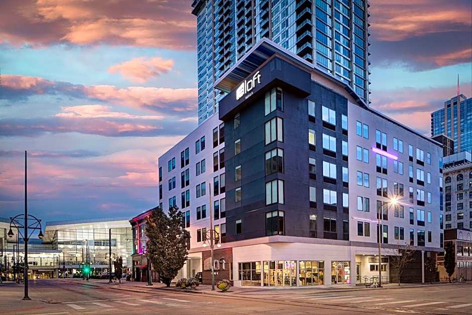 Aloft Denver Downtown