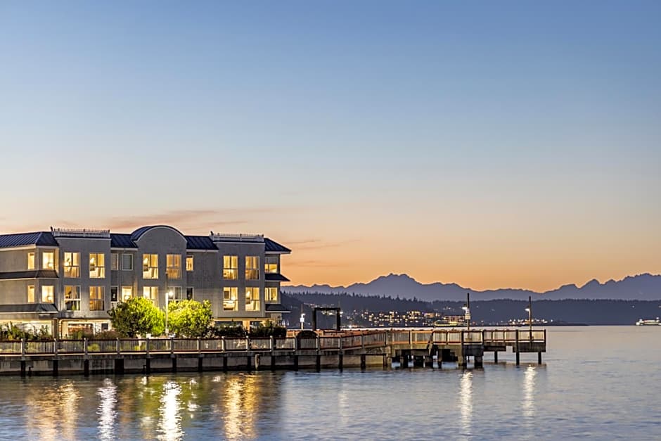 Silver Cloud Inn-Tacoma Waterfront