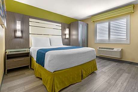 Queen Room