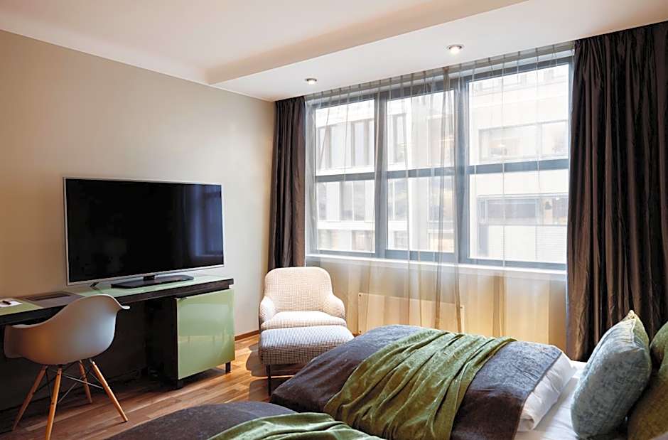 Clarion Hotel The Hub