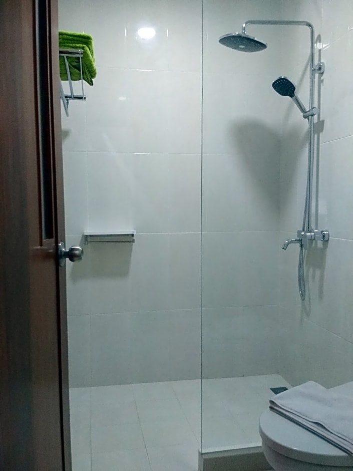 Huswah Transit Hotel