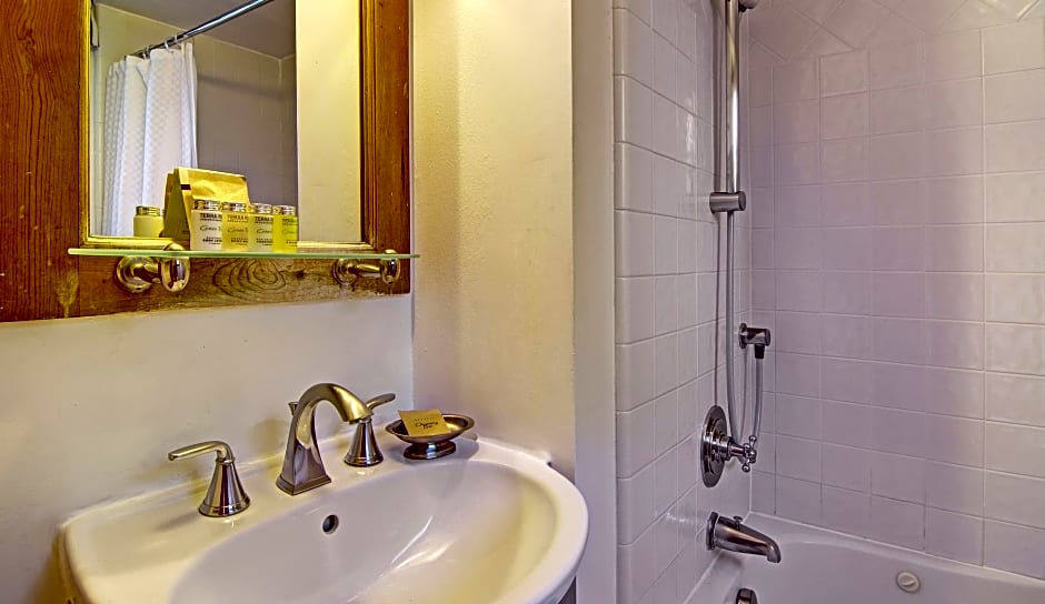 Babbling Brook Inn